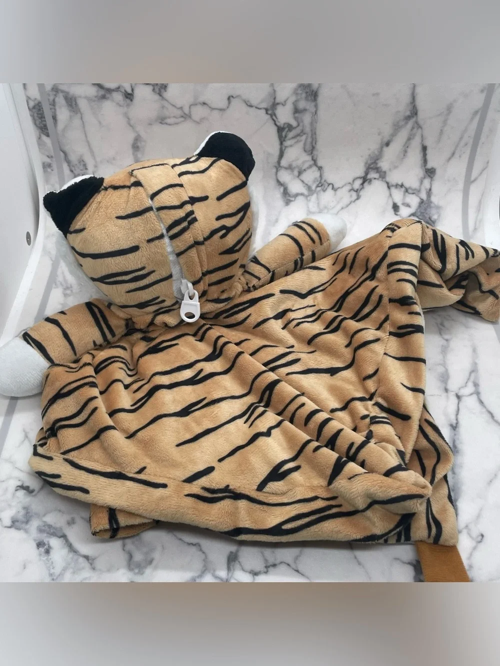 Love By Emi Plush ORANGE TIGER Security Blanket Pacifier Holder Plays  Sounds